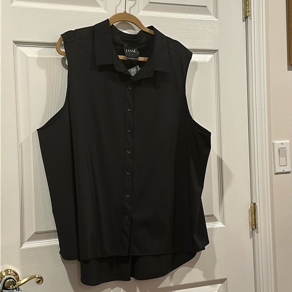 Ladies blouse - Picture 1 of 3
